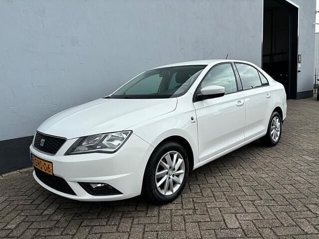 Wit Occasion 2013 Seat Toledo Hatchback | € 3.750 (Goede deal) - Afbeelding 1/4