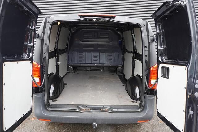 Occasion Mercedes Vito 136 PK (100 kW) 2021 Zwart Van