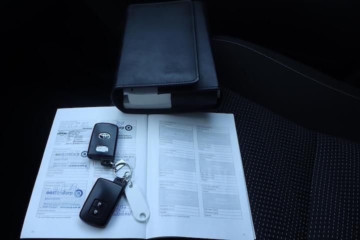 Occasion Toyota Auris Hybrid 2013 Grijs Hatchback