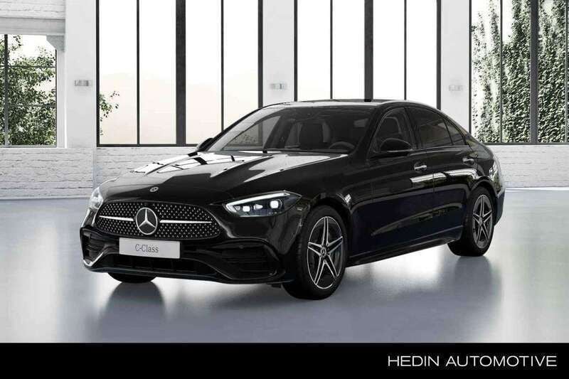 Zwart Nieuw 2025 Mercedes C300e AMG line Sedan | € 71.340 (Duur) - Afbeelding 1/4