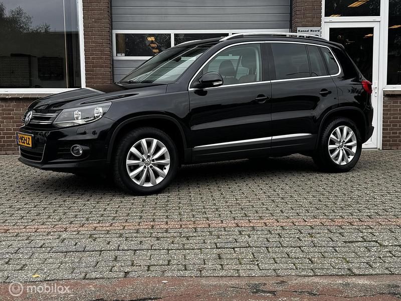 Zwart Gebruikt 2011 VW Tiguan SUV | € 7.950 (Super prijs) - Afbeelding 1/4