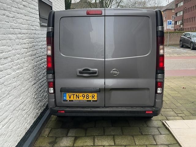 Occasion Opel Vivaro Edition 2018 Grijs (metallic) MPV