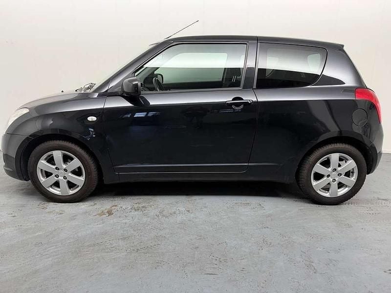 Occasion Suzuki Swift 93 PK (68 kW) 2010 Zwart Hatchback