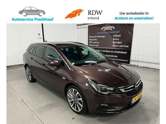 Bruin Gebruikt 2016 Opel Astra Innovation Stationwagen | € 9.995 (Eerlijke prijs) - Afbeelding 1/4