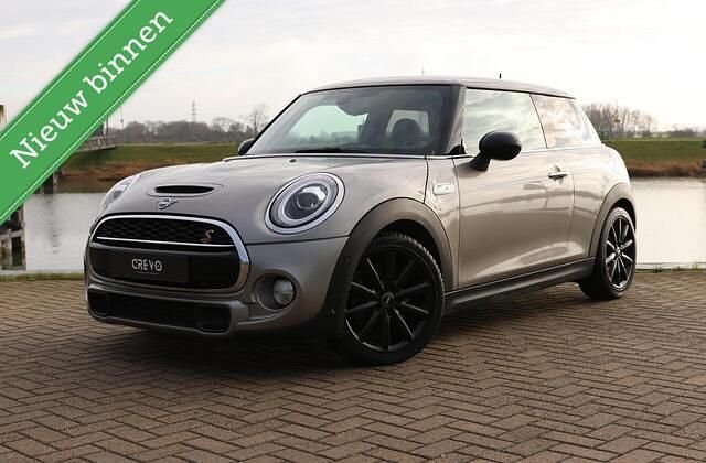 Occasion Mini Cooper S Chili 192 PK (141 kW) 2018 Grijs Hatchback