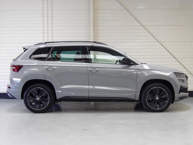 Occasion Skoda Karoq SportLine 150 PK (110 kW) 2026 Grijs SUV