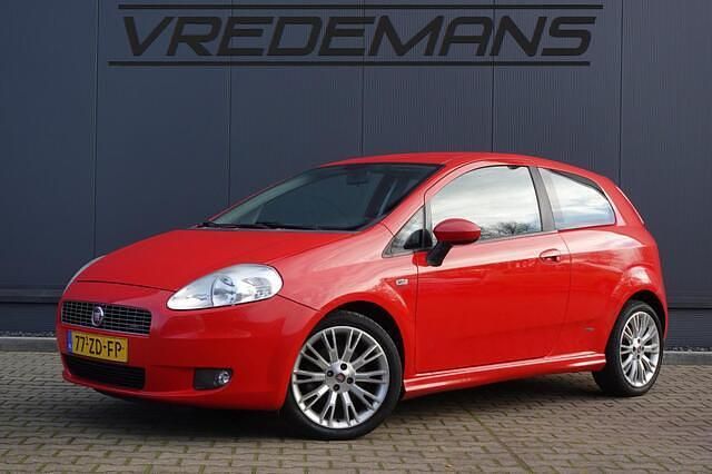 Rood Gebruikt 2008 Fiat Grande Punto Sport Hatchback | € 950 (Goede deal) - Afbeelding 1/4