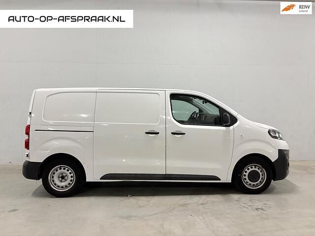 Wit Gebruikt 2022 Opel Vivaro-e Combi Edition Van | € 12.999 - Afbeelding 1/4