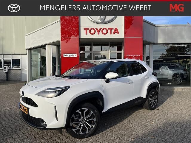 Wit Occasion 2022 Toyota Yaris Cross SUV | € 26.445 (Eerlijke prijs) - Afbeelding 1/4