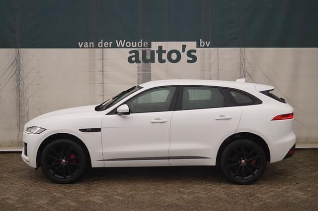 Wit Occasion 2017 Jaguar F-Pace Business Edition SUV | € 20.900 (Duur) - Afbeelding 1/4
