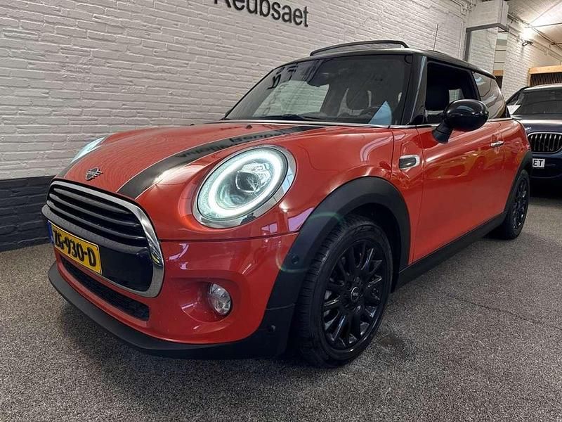 Occasion Mini Cooper Chili 136 PK (100 kW) 2019 Oranje Hatchback