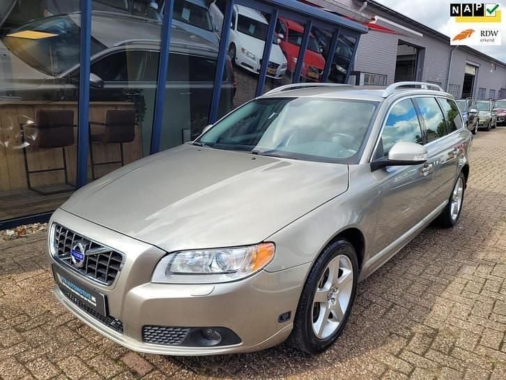 Occasion Volvo V70 Summum 230 PK (169 kW) 2010 Bruin (metallic) Stationwagen