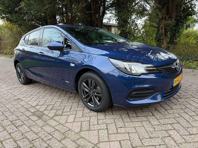 Occasion Opel Astra Design & Tech 110 PK (80 kW) 2021 Blauw Hatchback