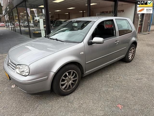 Grijs Gebruikt 2003 VW Golf IV Hatchback | € 490 (Super prijs) - Afbeelding 1/4