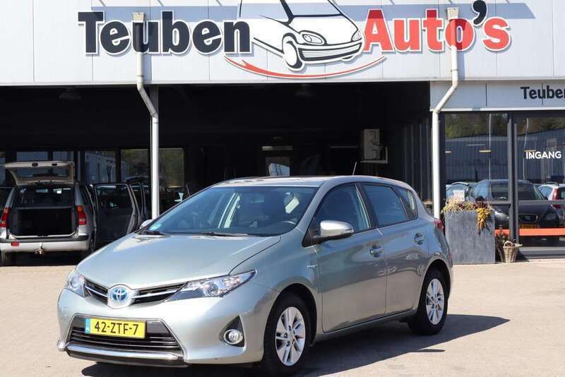 Grijs Gebruikt 2013 Toyota Auris Hybrid Hatchback | € 8.395 (Eerlijke prijs) - Afbeelding 1/4