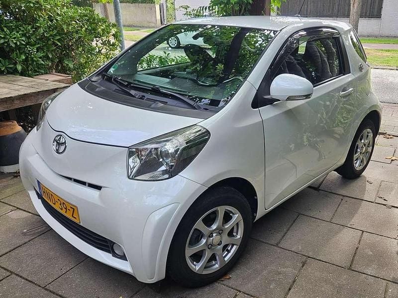 Wit Gebruikt 2009 Toyota iQ Hatchback | € 6.500 (Duur) - Afbeelding 1/4