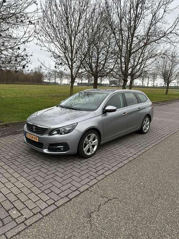 Occasion Peugeot 308 GT-line 131 PK (96 kW) 2018 Grijs MPV