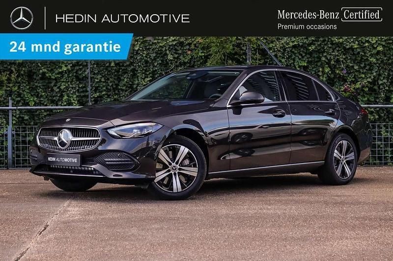 Grijs Gebruikt 2025 Mercedes C300e Business Sedan | € 53.595 (Goede deal) - Afbeelding 1/3