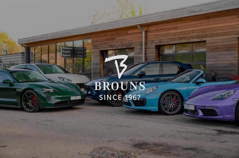 Occasion Porsche Taycan Black Edition 319 kW (435 PK) 2025 Zwart Stationwagen