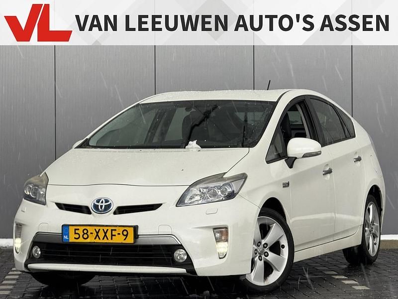 Wit Occasion 2012 Toyota Prius Business Edition Hatchback | € 9.848 (Eerlijke prijs) - Afbeelding 1/4