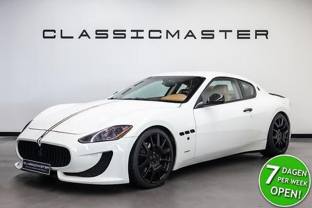 Wit Gebruikt 2010 Maserati Granturismo Coupé | € 47.950 - Afbeelding 1/4