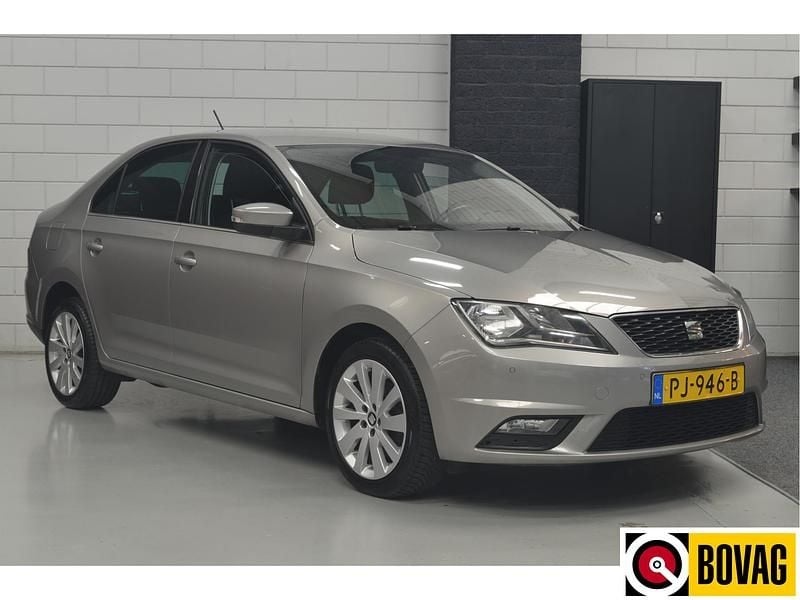 Bruin Gebruikt 2017 Seat Toledo CONNECT Hatchback | € 9.950 (Super prijs) - Afbeelding 1/4