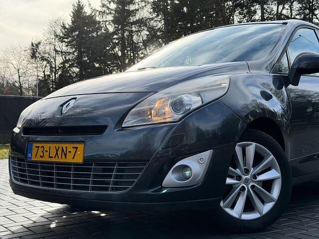 Occasion Renault Grand Scénic III Privilege 140 PK (102 kW) 2010 Grijs (metallic) MPV