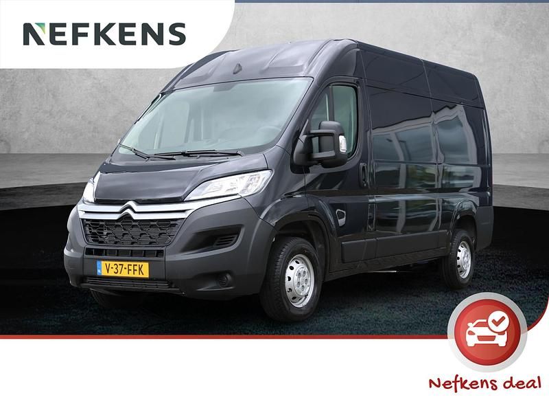 Grijs Gebruikt 2024 Citroën Jumper MPV | € 20.980 (Goede deal) - Afbeelding 1/3