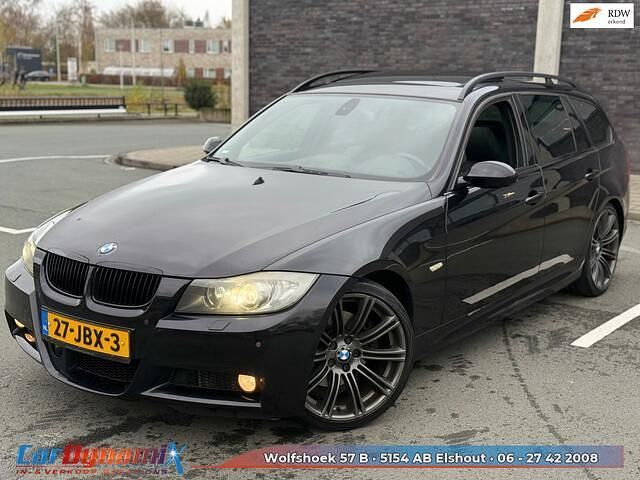 Zwart Gebruikt 2006 BMW 330 M Sport Stationwagen | € 7.499 (Eerlijke prijs) - Afbeelding 1/4