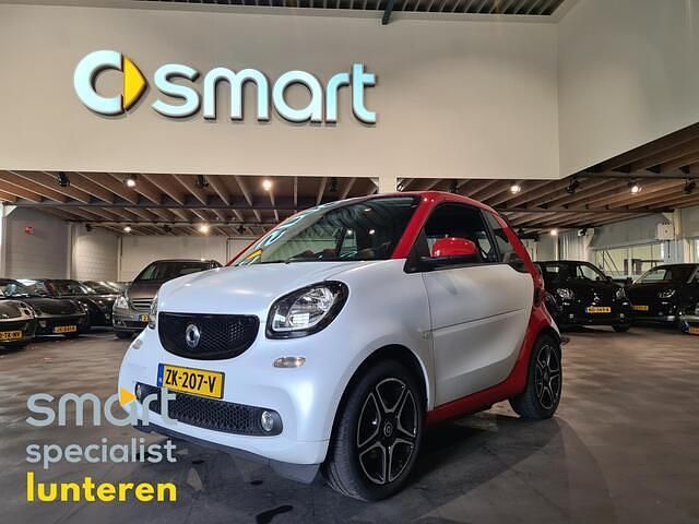 Rood Occasion 2016 Smart ForTwo Cabrio Proxy Cabriolet | € 15.750 - Afbeelding 1/4