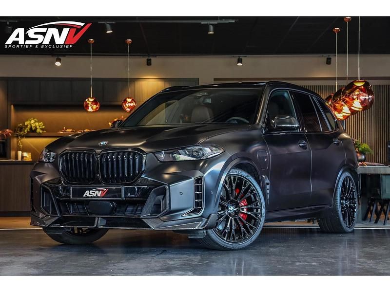 Zwart Gebruikt 2024 BMW X5 Executive SUV | € 99.945 (Eerlijke prijs) - Afbeelding 1/4