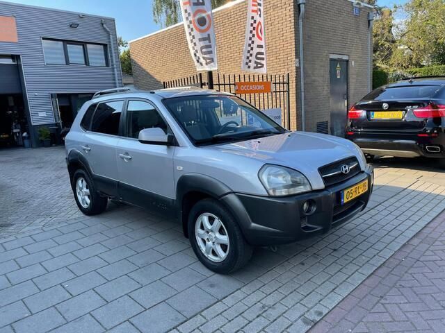 Occasion Hyundai Tucson Dynamiq 141 PK (103 kW) 2005 Grijs, metallic lak SUV