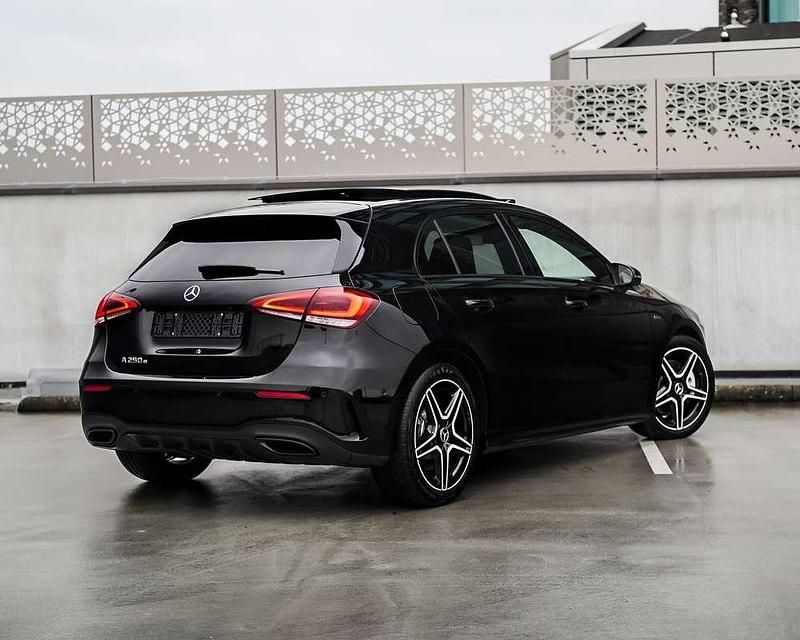 Occasion Mercedes A250 AMG 218 PK (160 kW) 2020 Zwart Hatchback