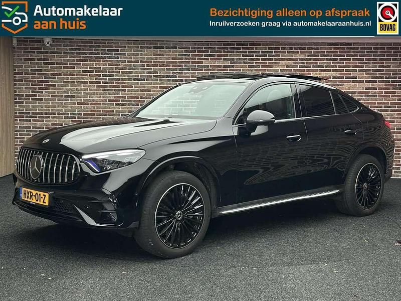 Zwart Occasion 2023 Mercedes GLC400d AMG line Coupé | € 72.495 (Eerlijke prijs) - Afbeelding 1/4