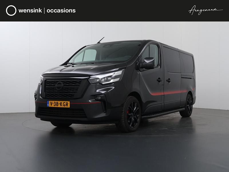 Zwart Occasion 2024 Nissan Primastar MPV | € 33.445 (Duur) - Afbeelding 1/4