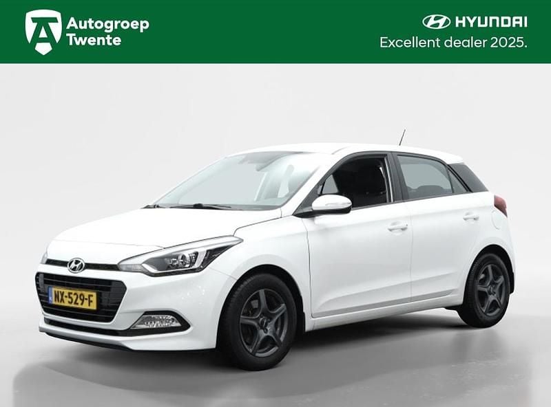 Wit Gebruikt 2017 Hyundai i20 Comfort Hatchback | € 12.745 (Eerlijke prijs) - Afbeelding 1/4