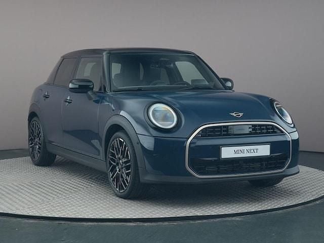 Occasion Mini Cooper Favoured 114 kW (156 PK) 2025 Blauw Hatchback