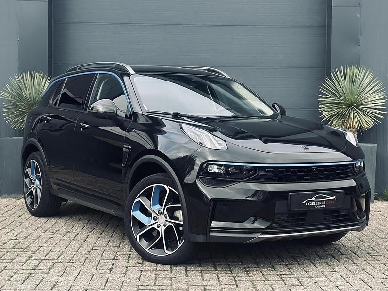Zwart Gebruikt 2022 Lynk & Co 01 SUV | € 23.450 (Eerlijke prijs) - Afbeelding 1/4