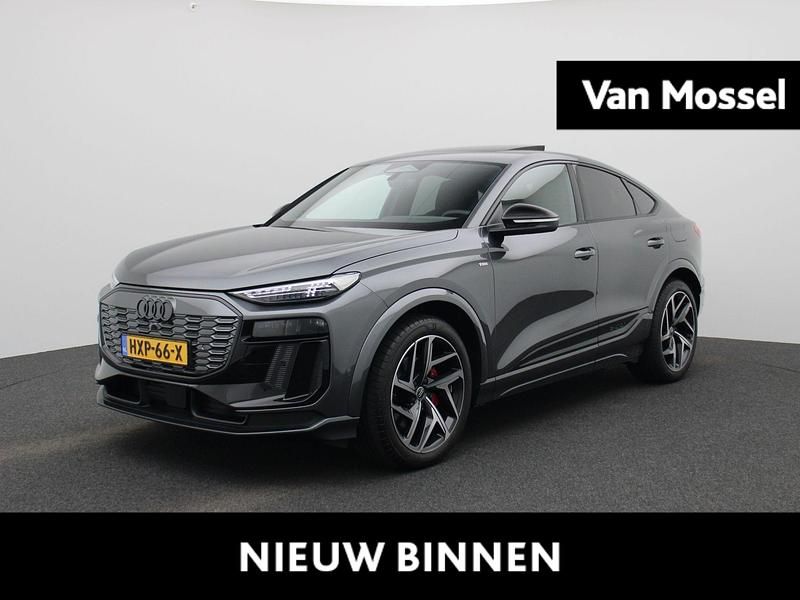 Grijs Nieuw 2025 Audi Q6 e-tron Performance SUV | € 92.900 - Afbeelding 1/4
