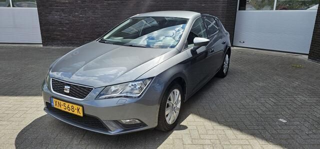 Grijs Gebruikt 2013 Seat Leon Style Hatchback | € 5.999 (Eerlijke prijs) - Afbeelding 1/4