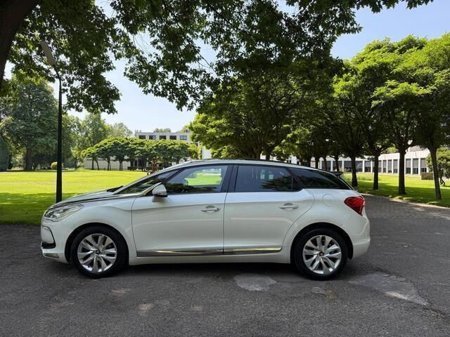 Wit Gebruikt 2013 Citroën DS5 Business Class Hatchback | € 10.850 (Eerlijke prijs) - Afbeelding 1/4