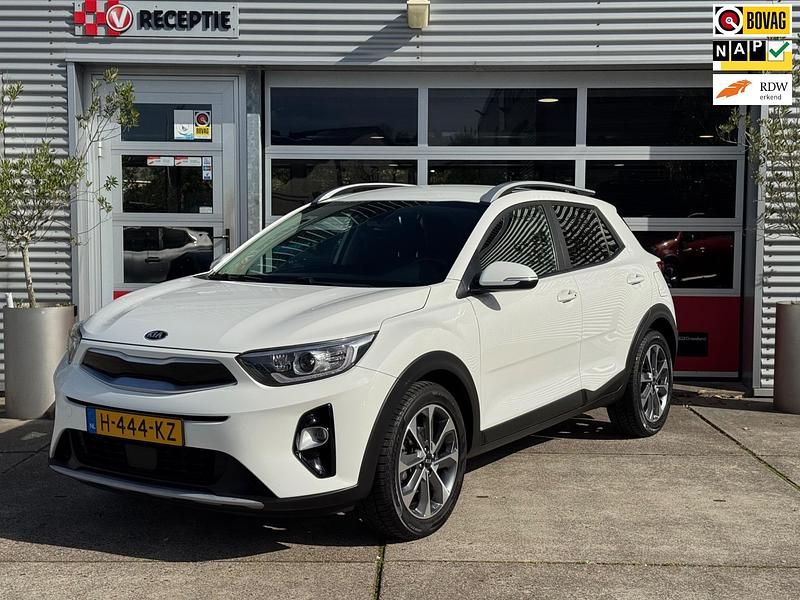Wit Gebruikt 2020 Kia Stonic SUV | € 13.750 (Eerlijke prijs) - Afbeelding 1/4