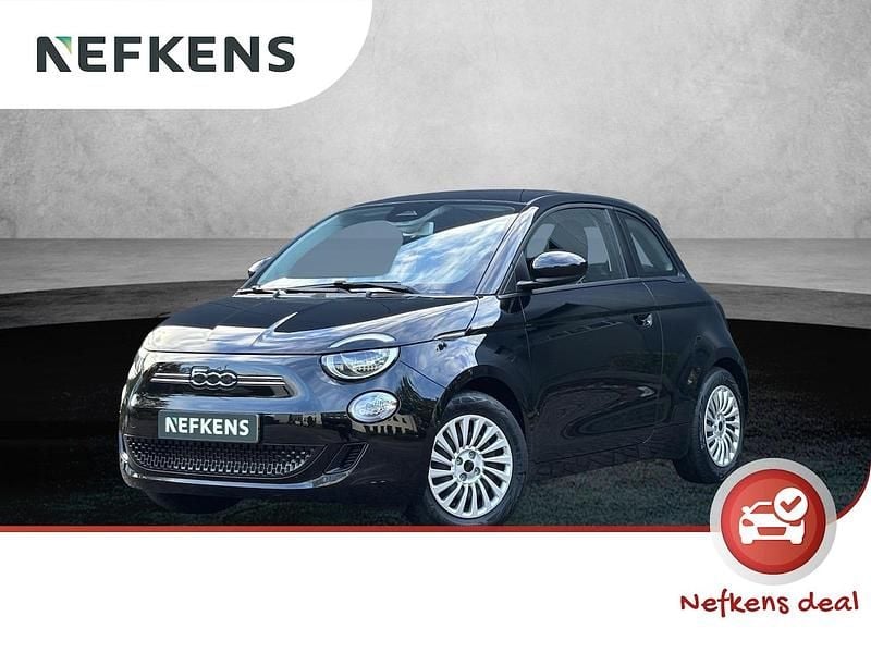 Zwart Gebruikt 2023 Fiat 500e Urban Hatchback | € 18.925 (Eerlijke prijs) - Afbeelding 1/3