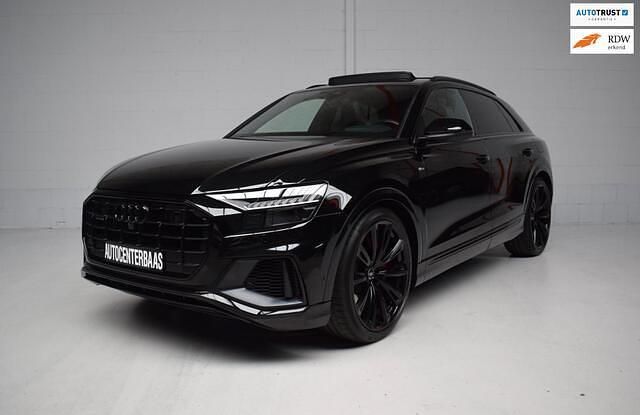 Zwart Gebruikt 2021 Audi Q8 S-Line SUV | € 73.945 (Eerlijke prijs) - Afbeelding 1/4
