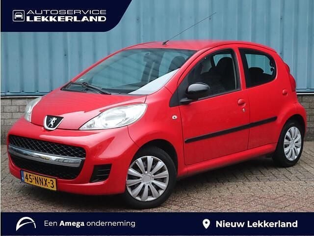 Occasion Peugeot 107 68 PK (50 kW) 2010 Rood Hatchback