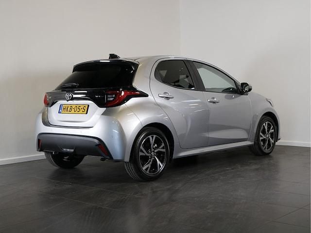 Occasion Toyota Yaris Hybrid 80 PK (58 kW) 2025 Grijs Hatchback