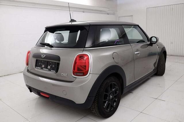 Occasion Mini ONE 100 PK (73 kW) 2019 Grijs Hatchback