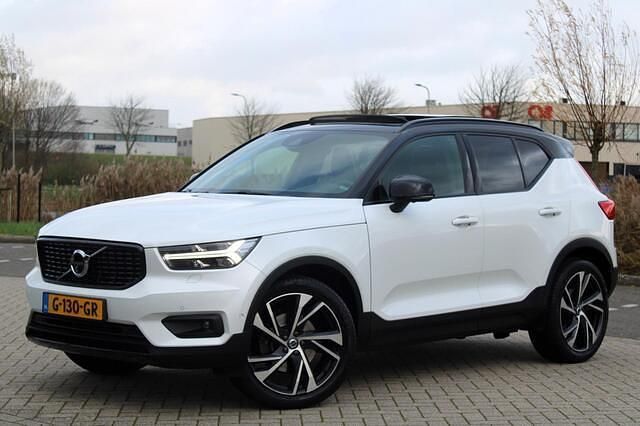 Wit Gebruikt 2018 Volvo XC40 R-Design SUV | € 24.990 (Goede deal) - Afbeelding 1/4