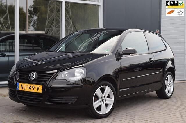 Zwart Gebruikt 2009 VW Polo Black Edition Hatchback | € 2.999 (Goede deal) - Afbeelding 1/4