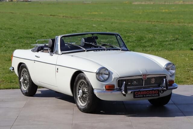 Wit Gebruikt 1972 MG B Cabriolet | € 16.750 - Afbeelding 1/4
